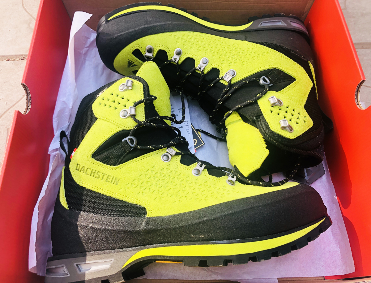 高帮登山鞋的缺点,lowa高帮登山鞋测评