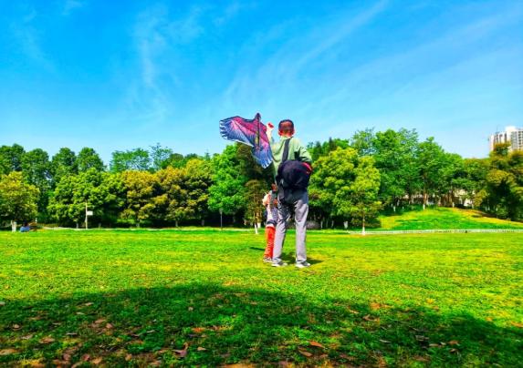 国家中心城市、商圈高铁、院士导师，或许，这就是重庆“最美”高校之一！