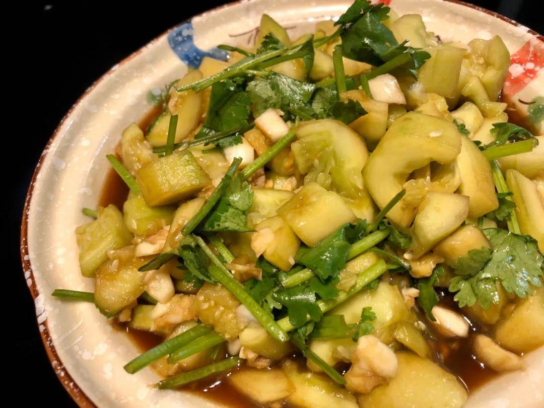 三文鱼和帝王鲶哪个好,三文鱼和帝王鲑刺身哪个好吃