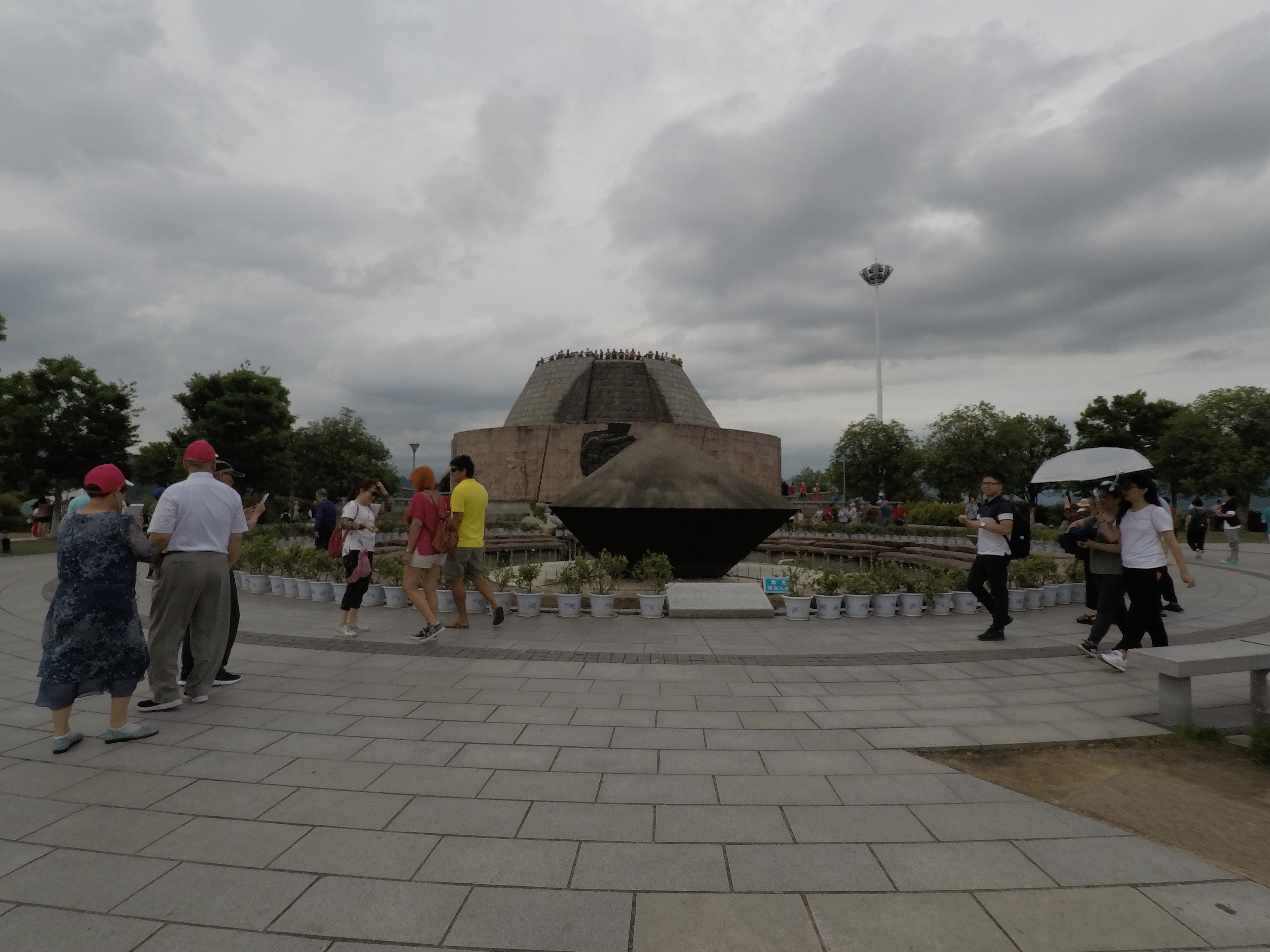 宜昌至三峡大坝自驾需要几个小时,从武汉的黄鹤楼到宜昌的三峡大坝