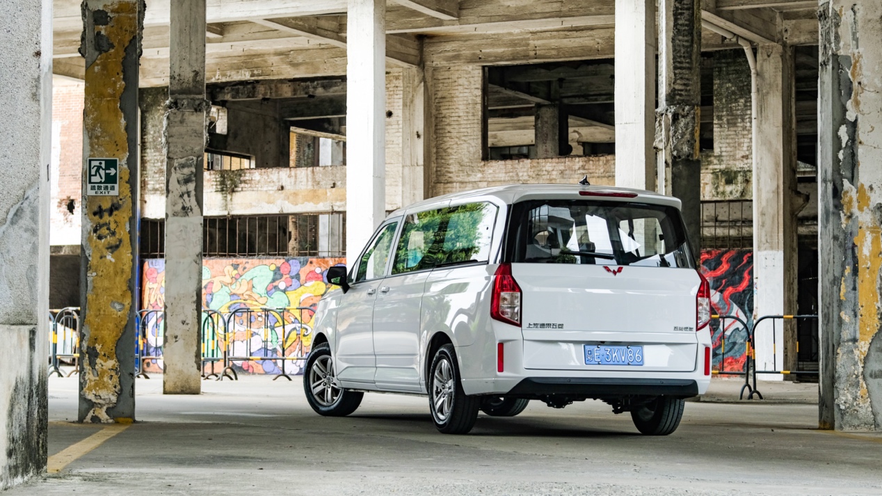 又临换租季,五菱征程竟成搬家小能手?