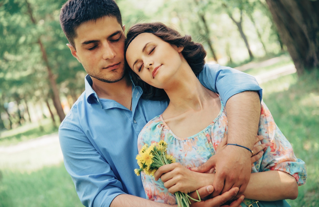 为什么男人喜欢胖女人的心理解析,为什么男人会喜欢特别胖的女人