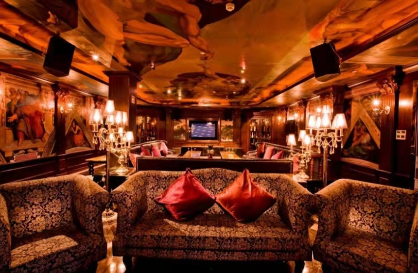 杭州有哪个酒店适合夏天度假,在杭州住哪个酒店便宜