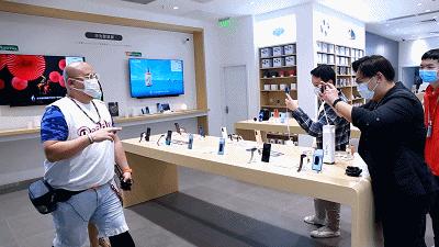 《喺咪松D先》加餐版！携手大旧Bob，带你周末哨街叉叉电~