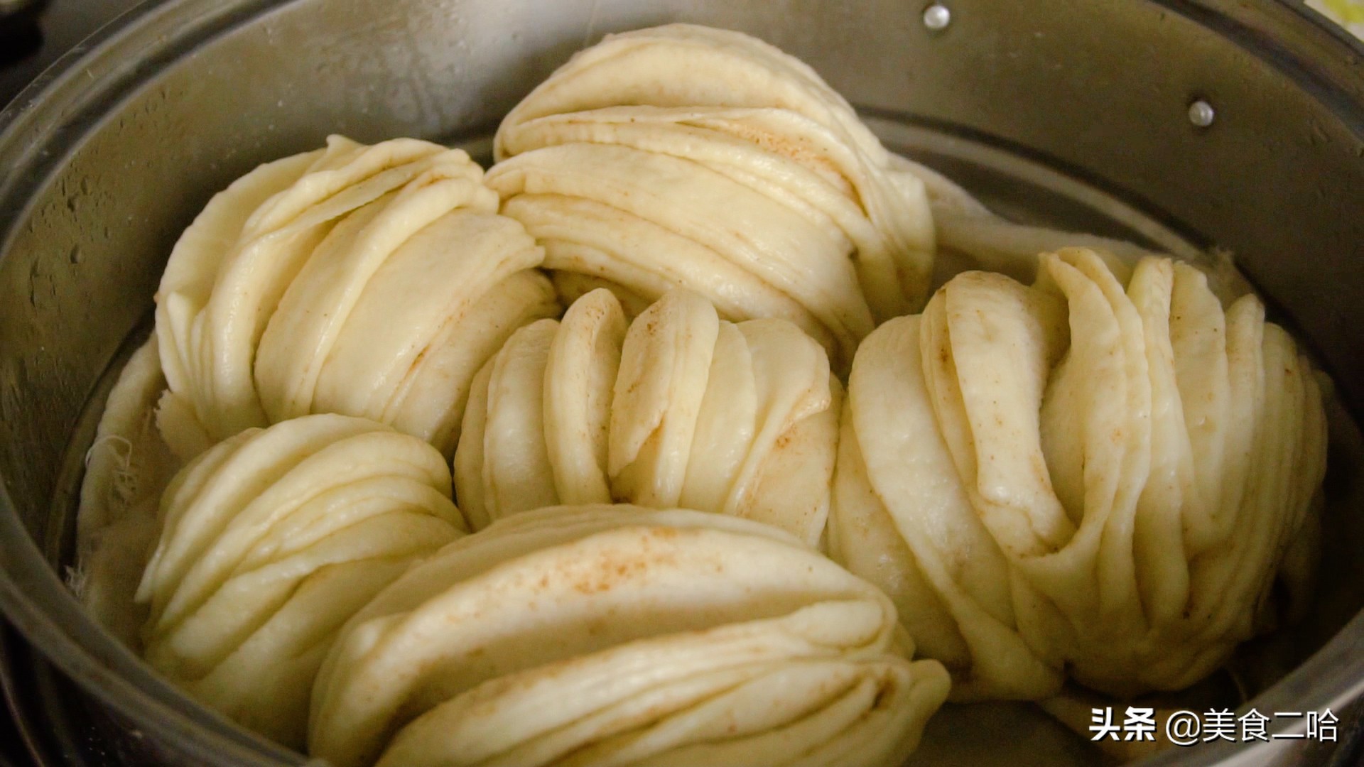 做馒头是用高筋粉还是低筋粉,做馒头的是低筋粉还是高筋粉