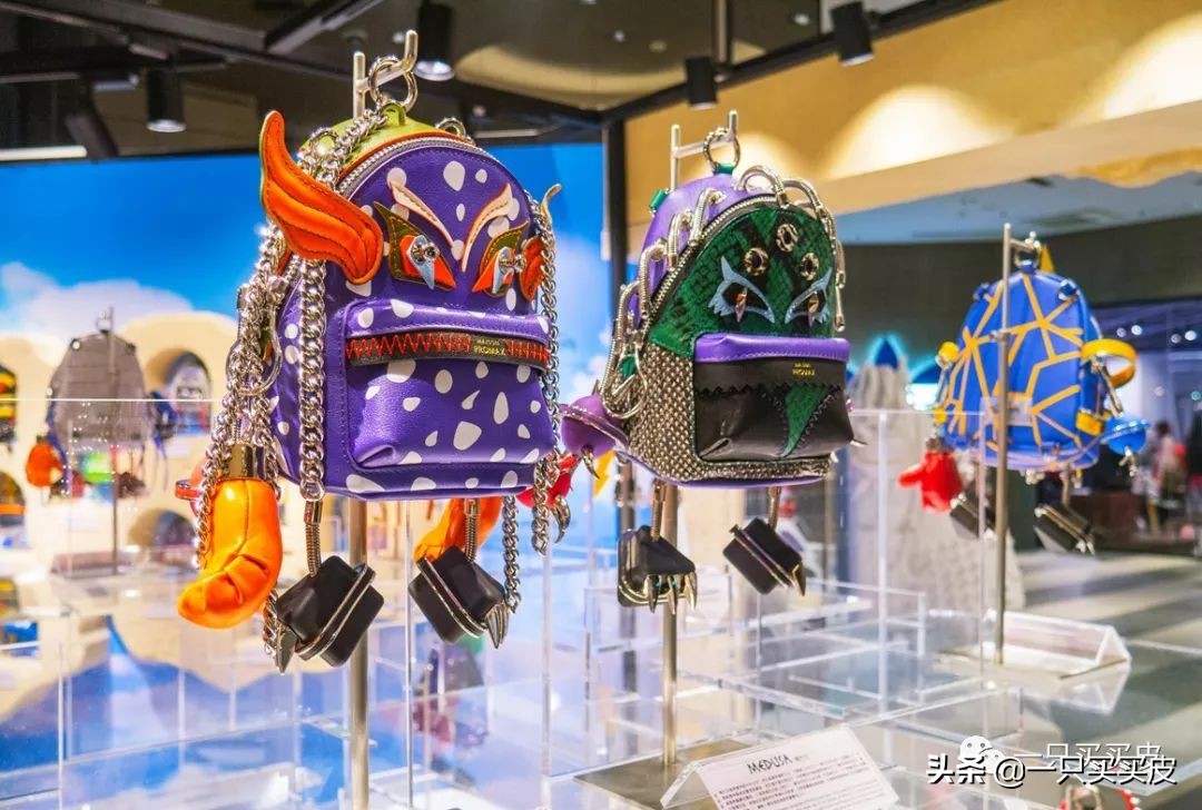 什么包适合稳重通勤包,2019流行潮包