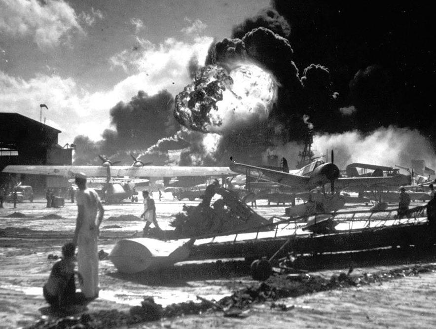 55年授衔，*伯承刘**为何能位列十大元帅第四？4大优势鲜有人及