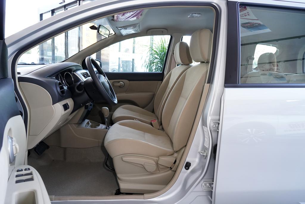 适合年轻人练手的三款车,适合不同预算的车