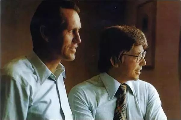 戴15元手表,租一居室,秘密捐出560亿,他真正活出了上帝模样!