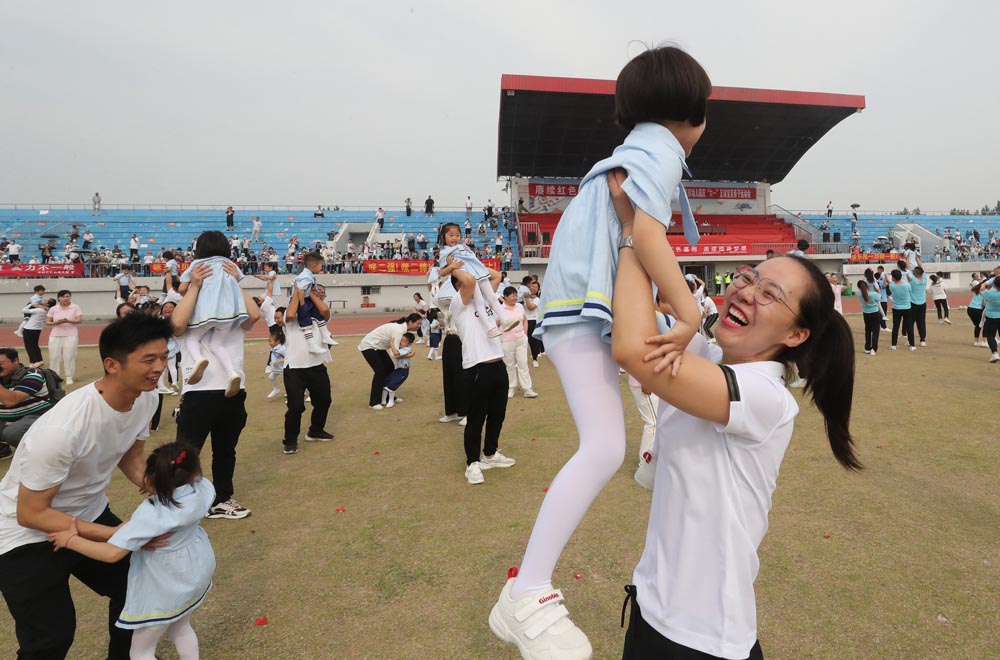 庆六一儿童节足球友谊赛,庆六一大型亲子活动