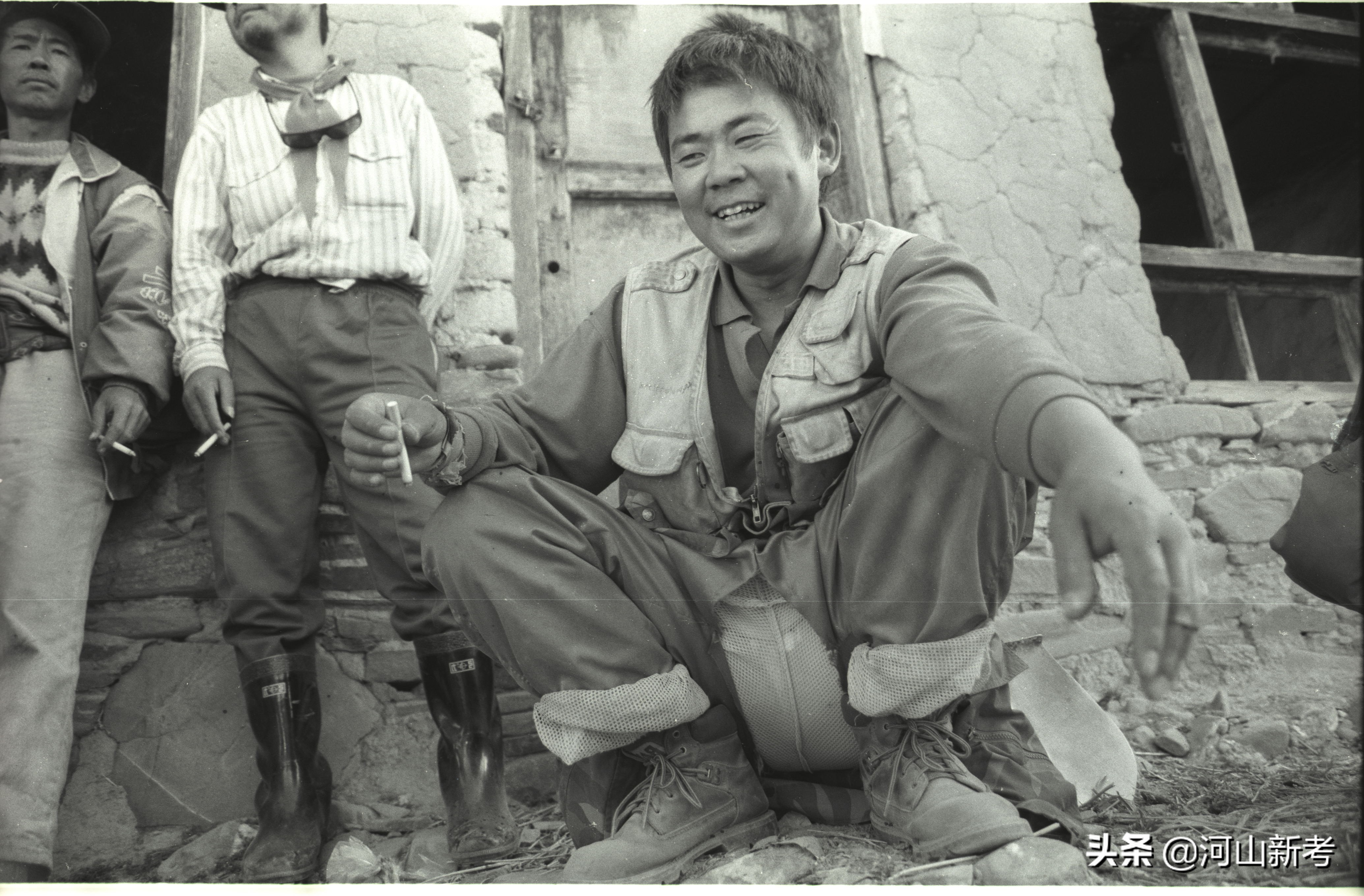 二十个男人和一条江（附：每个队员大头照）