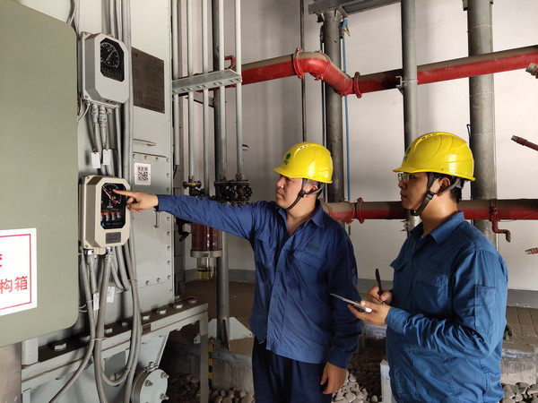 台风来袭青岛,台风来临前