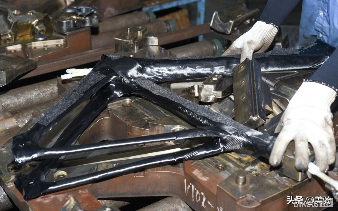 碳纤维车架快客,顶级碳纤维车架制造