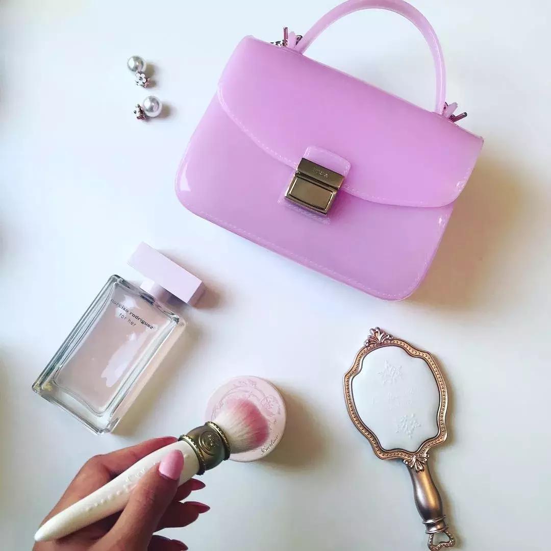 品牌女包包推荐网红款2022年新款,低调而不失优雅的包包品牌