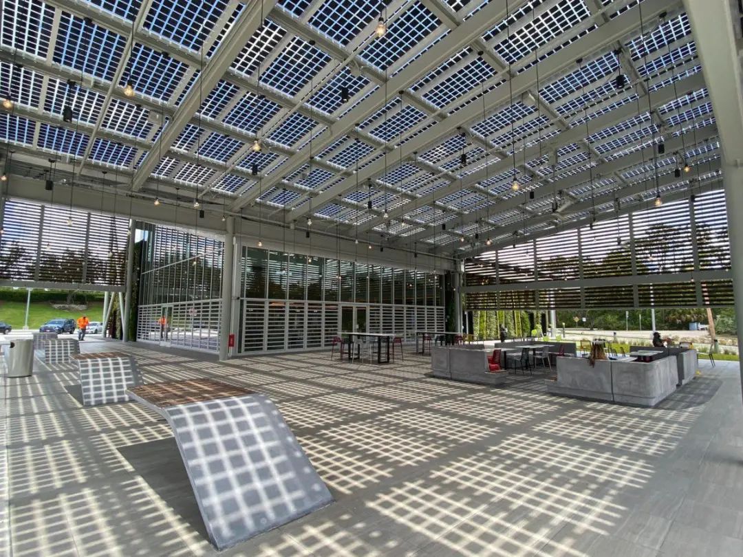 国际消费新风尚|麦当劳推出太阳能餐厅，LV首座男士旗舰店开业