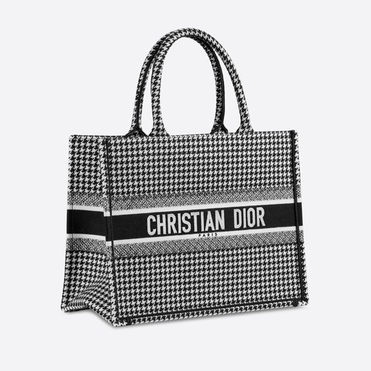 Dior发布迷你BookTote手袋:超迷你尺寸托特包