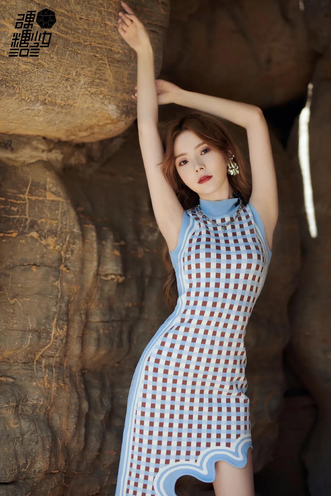 气质针织秋冬穿搭一整套,明星同款针织衫日常穿搭