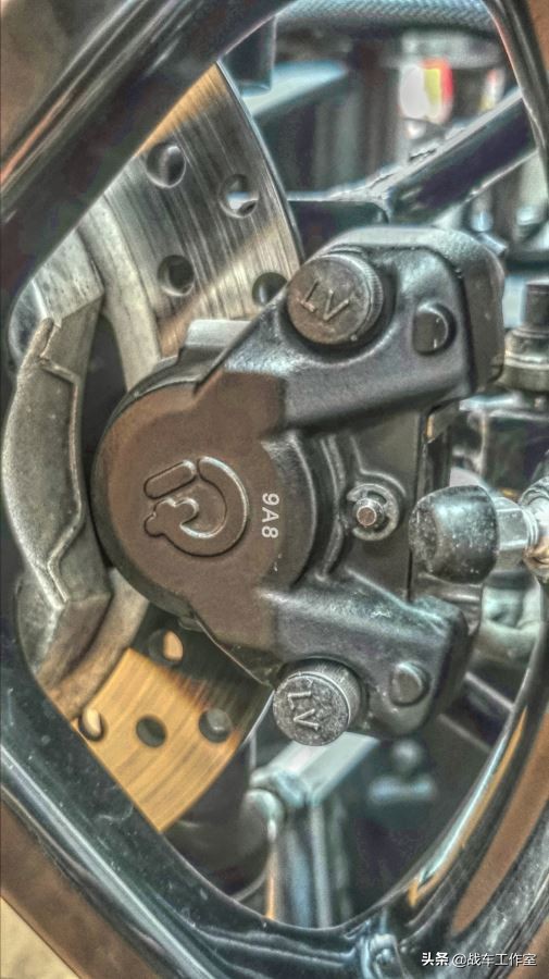 宏佳腾350评测视频,宏佳腾3d350r试驾