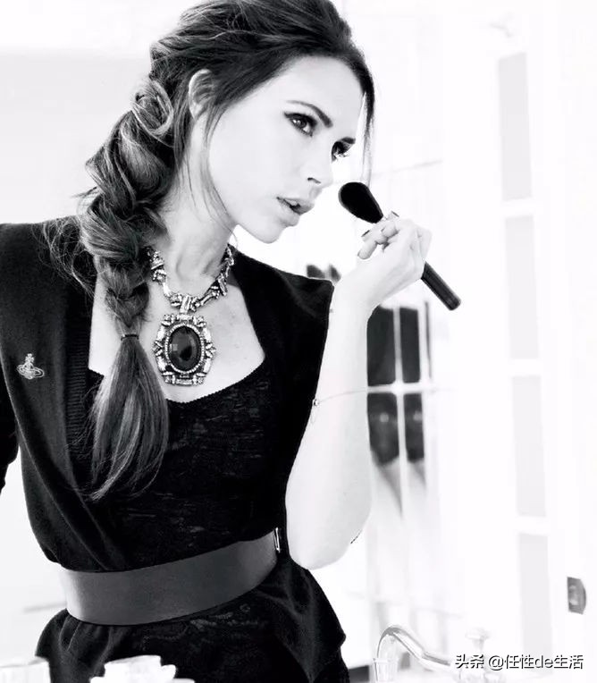 瞬间让你的秀发柔顺光滑,秀发柔顺的秘密教程