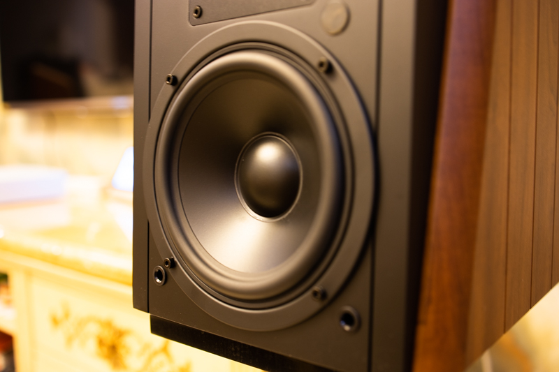 惠威m300mk2是多媒体音箱吗,客厅嵌入式音箱