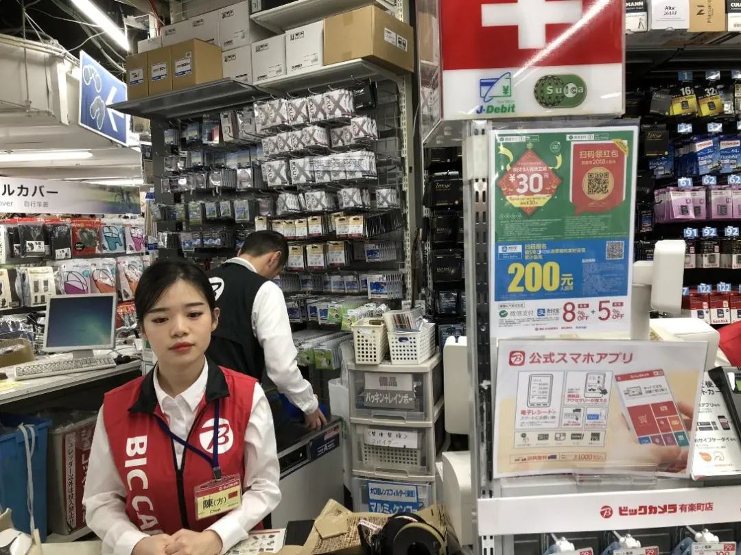 被冠以“素质低”的中国游客，如今成了一些国家最为思念的亲人