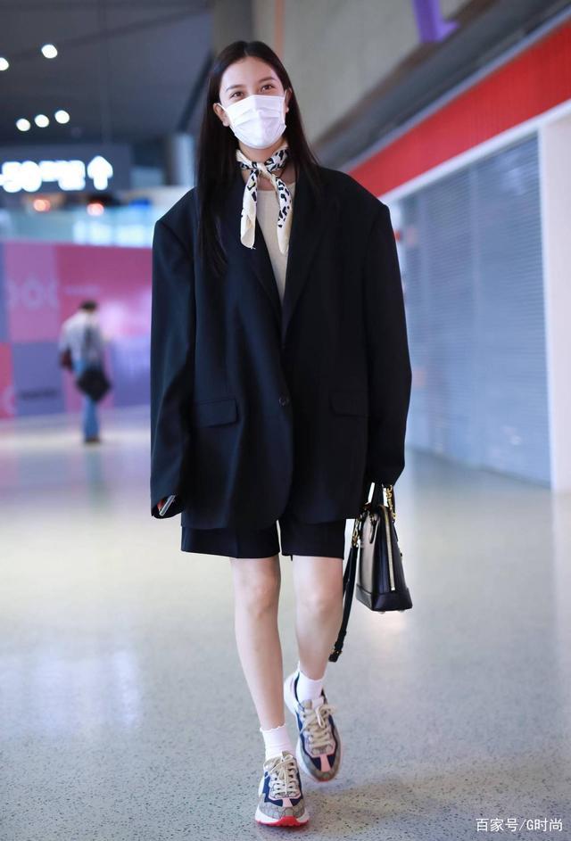 夏天好看又不露的穿搭连衣裙,连衣裙夏季轻奢高级感配西装