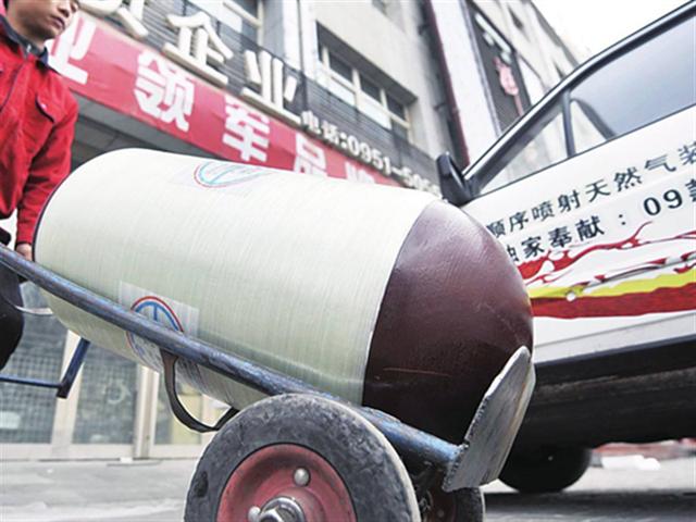 路虎揽胜加油不提速是什么原因,路虎揽胜开车不加油