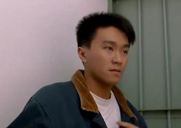 57岁周星驰历经4段感情，罗慧娟对他影响最为深，莫文蔚不计前嫌