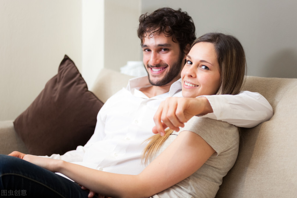 如果男朋友对前任念念不忘怎么办,男友对前女友念念不忘的表现