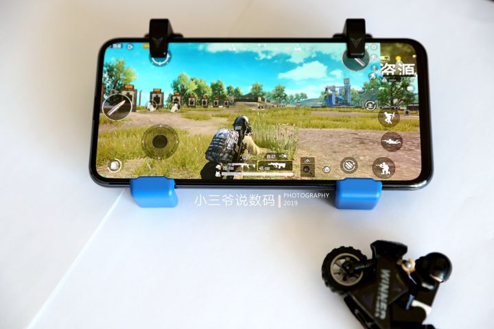 飞智影刺吃鸡神器如何使用,蜂刺吃鸡神器键位设置分享