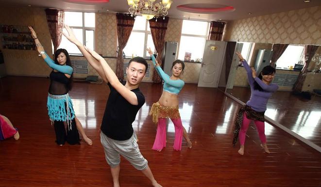 怎样练肚皮舞视频教程,学肚皮舞教培哪里便宜