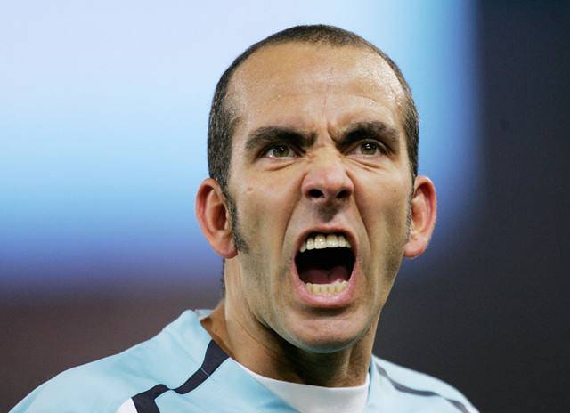 你坚持循规蹈矩，世界哪敢给你惊喜！