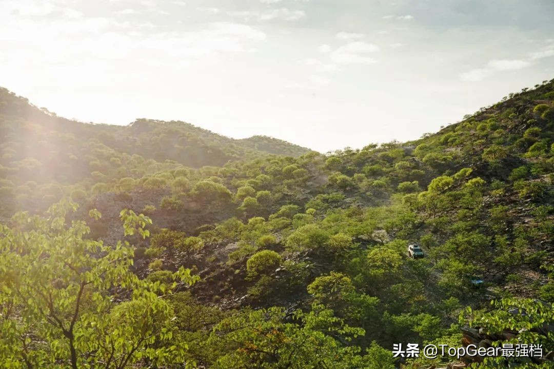 新款路虎卫士游西藏,大g可以带你去任何地方