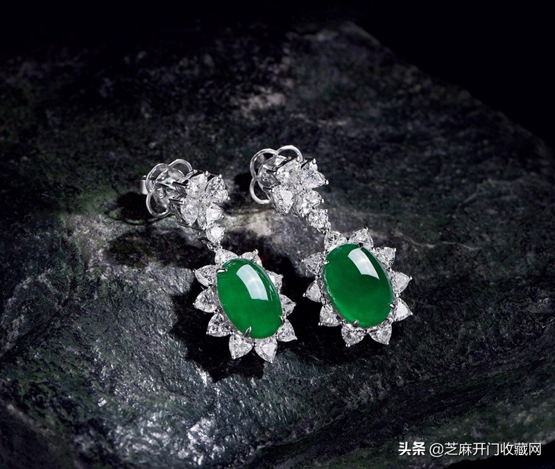 缅甸挖玉工翡翠原石的鉴别方法,如何鉴别缅甸翡翠手镯的真假视频