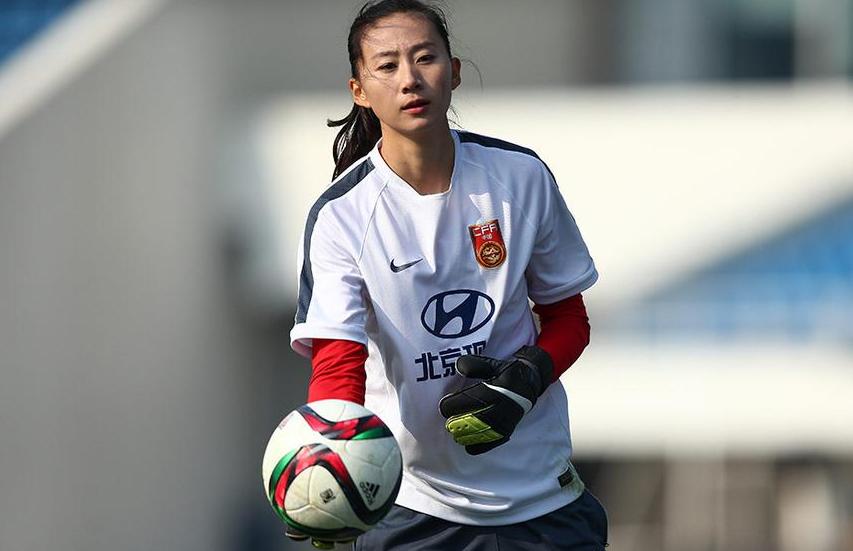 中国女足女篮女排哪个更厉害,中国女排中国女足中国女篮