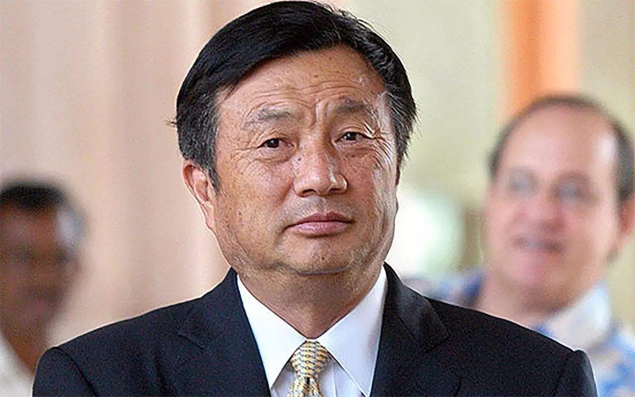 自称是中国乔布斯的罗永浩成了老赖,是远离情怀的时候了