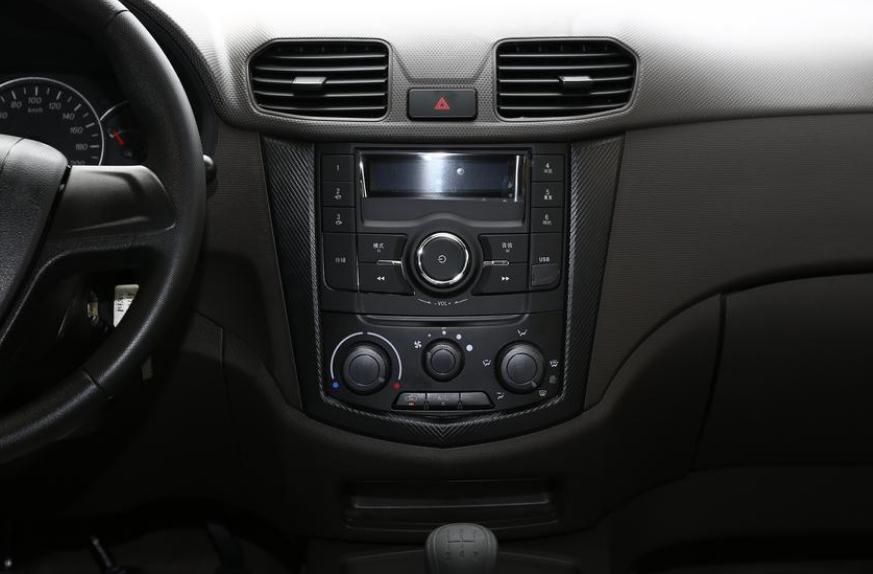 新款五菱宏光优点与缺点,拉货神车五菱宏光