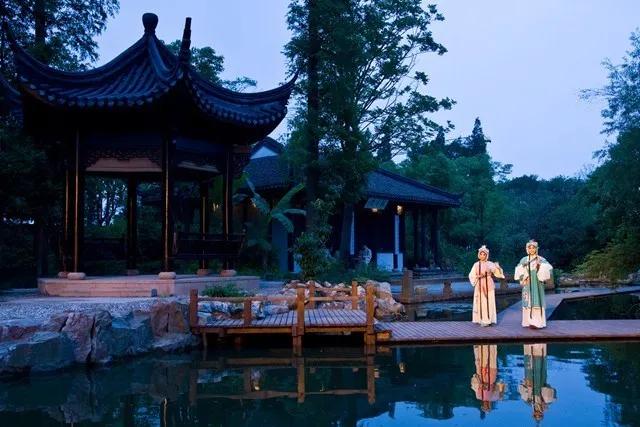 怎样去赞美月亮,怎么照月亮最美