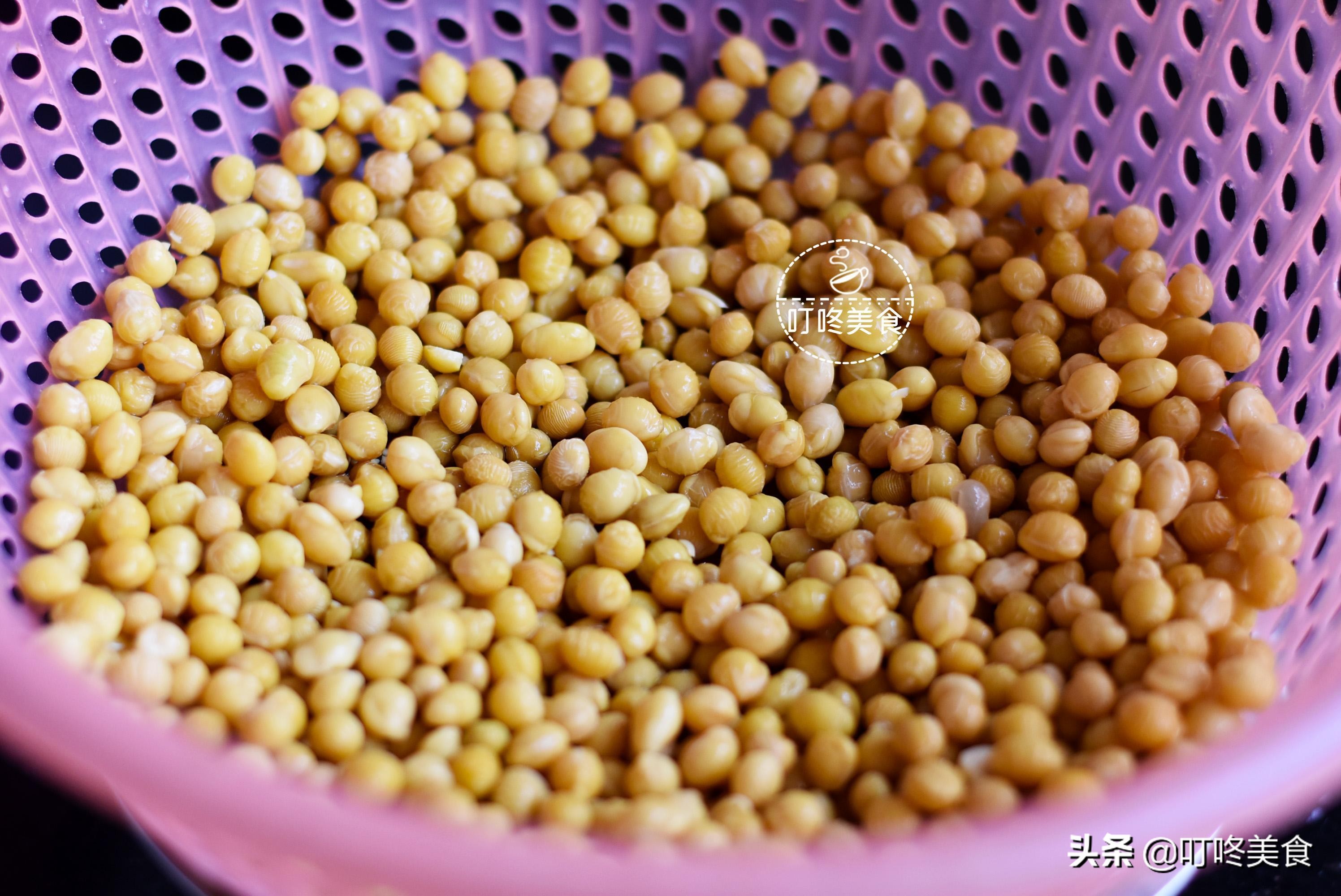 炸黄豆要裹淀粉吗,炸黄豆放普通盐行吗