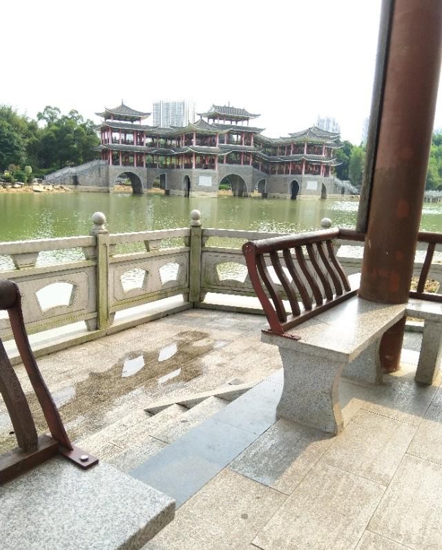 南宁狮山公园以前是尸山吗,广西南宁狮山公园现状