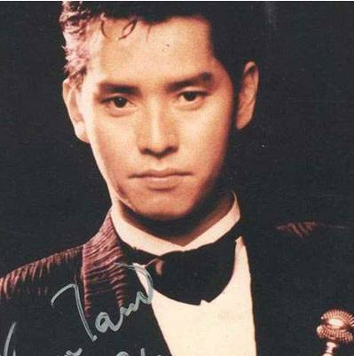 谭咏麟抛弃原配故事,谭咏麟原配现在如何了