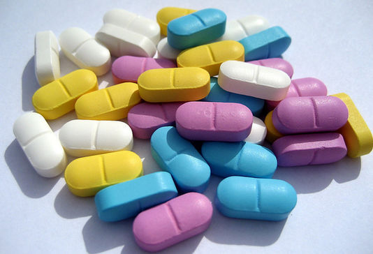 吃什么药不能喝酒否则会有危险,喝酒的时候不能喝什么饮料