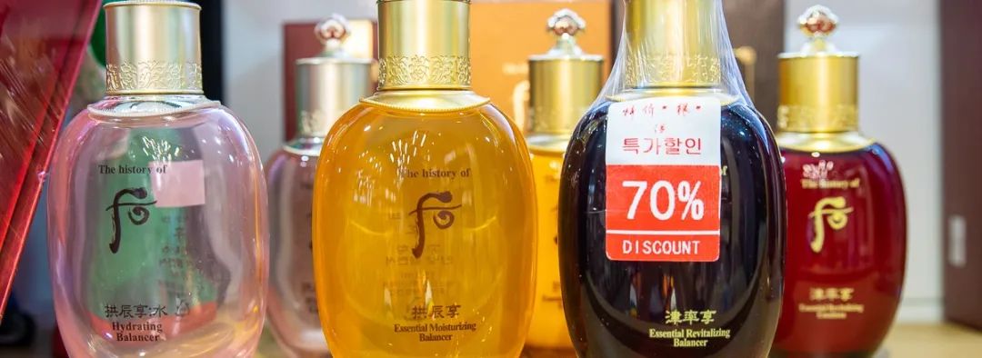 从韩国回来在超市买东西,从韩国进口商品