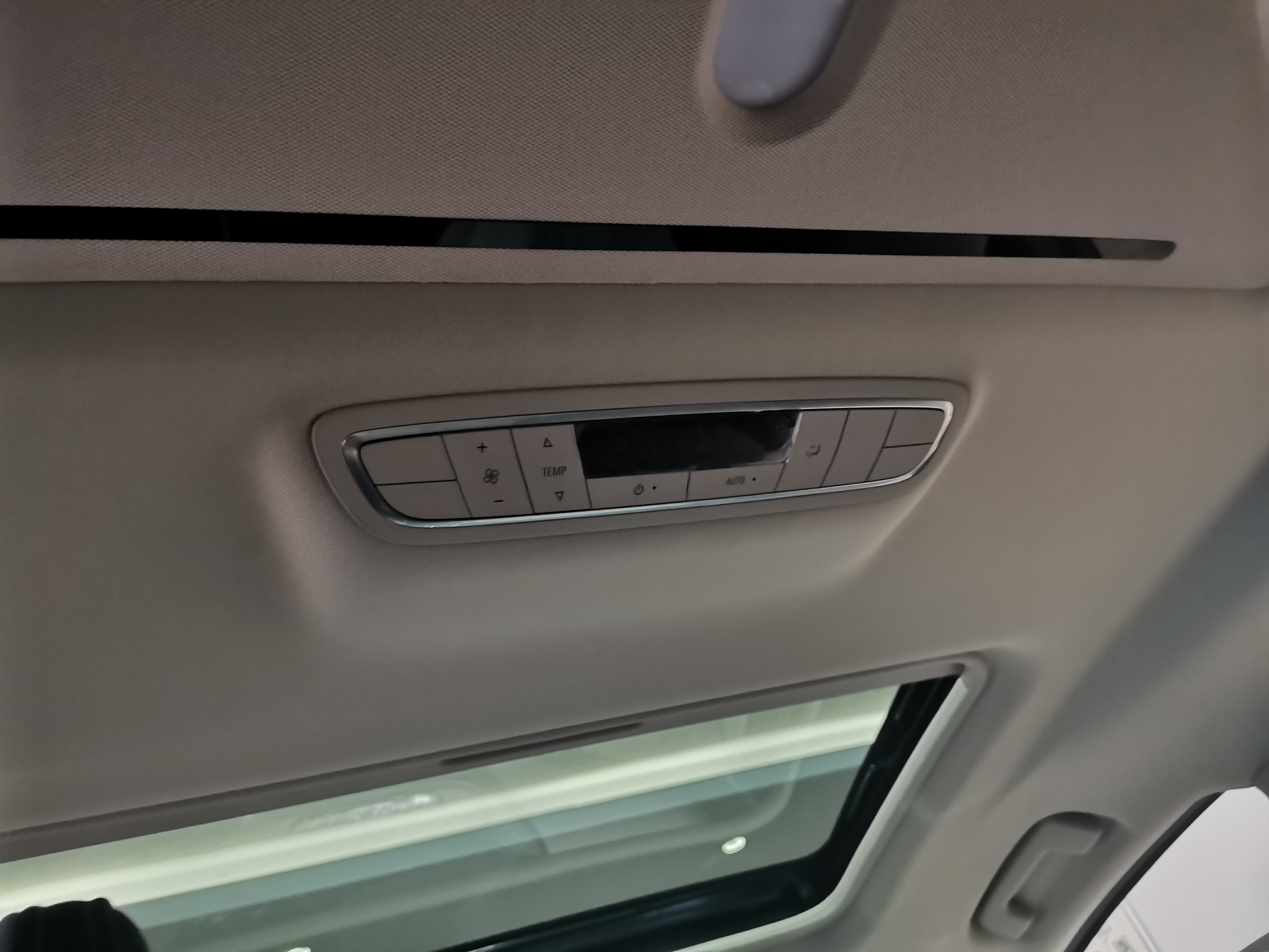 别克gl8陆尊怎么选,gl8es陆尊二手车