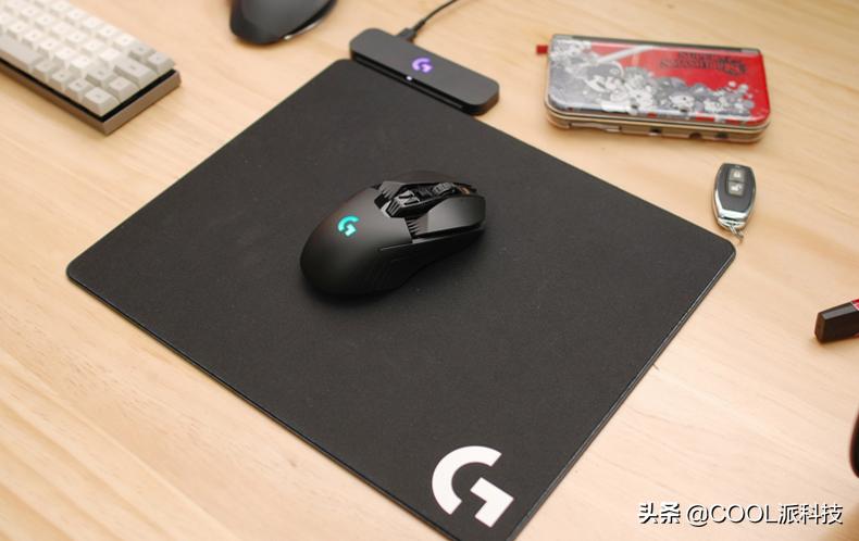 罗技鼠标g903适合小手的人用吗,罗技g903鼠标与gpw3代哪个好