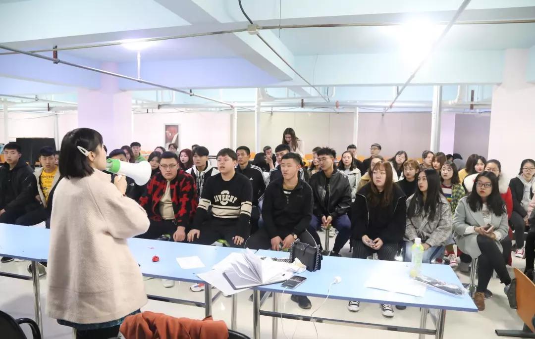 新学期课程延续公告,大学线上选修课去哪儿上