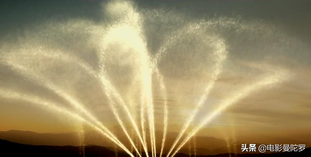 小伙喝了山里的神秘药酒,村民给小伙子喝了神奇的药酒