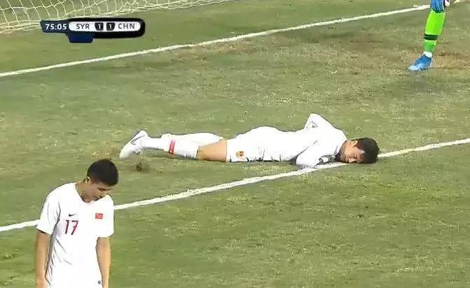 在巴萨889天里，有350天在受伤登贝莱之外还有哪些著名玻璃人