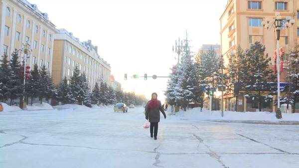 漠河和雪乡玩雪哪里好,东北漠河看雪旅游攻略