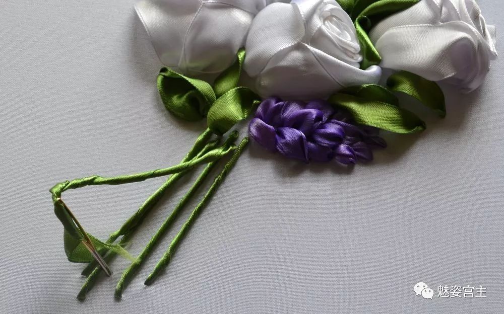 丝带绣盘结玫瑰花绣法图解,丝带绣图案教程牡丹